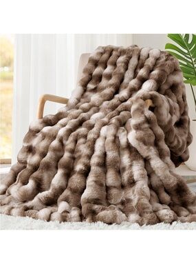 Luxury 1000GSM Faux Rabbit Fur Throw Blanket